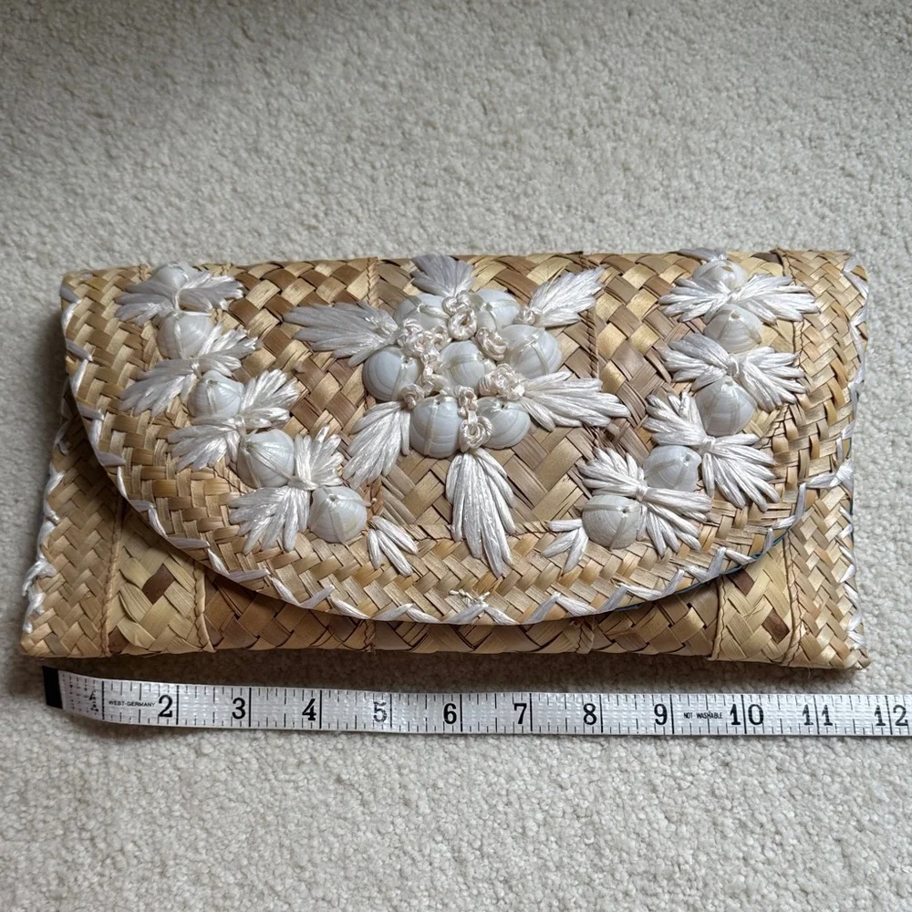 Vintage Wicker Clutch with Shell Decoration